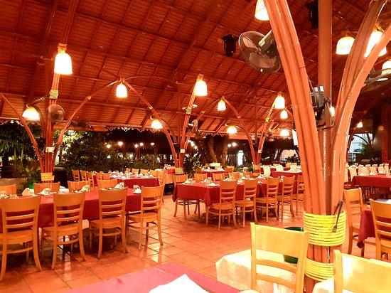 Van Chai Seafood Restaurant